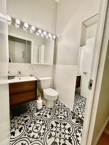 99 John St Apt 506, New York City, NY 10038