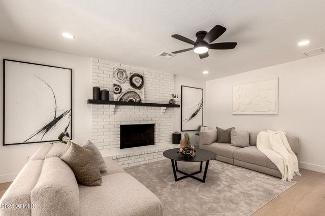 3937 W Wood Drive, Phoenix, AZ 85029