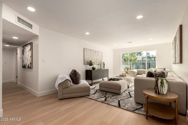 3937 W Wood Drive, Phoenix, AZ 85029