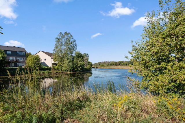 19697 Deerbrooke Path, Farmington, MN 55024