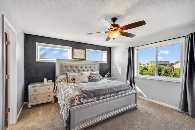 19697 Deerbrooke Path, Farmington, MN 55024