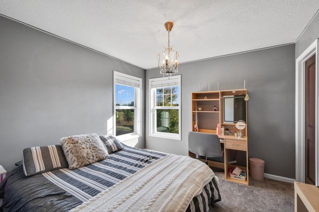 19697 Deerbrooke Path, Farmington, MN 55024