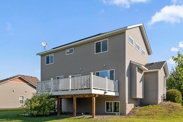 19697 Deerbrooke Path, Farmington, MN 55024