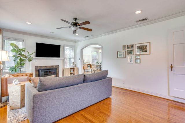 4200 Birchman Avenue, Fort Worth, TX 76107