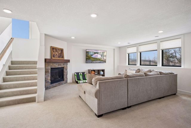 2269 Lakeshore Point Drive NE, Saint Michael, MN 55376