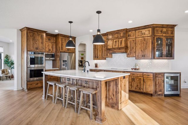 2269 Lakeshore Point Drive NE, Saint Michael, MN 55376