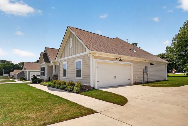 620 Brookside Dr, Mount Pleasant, TN 38474