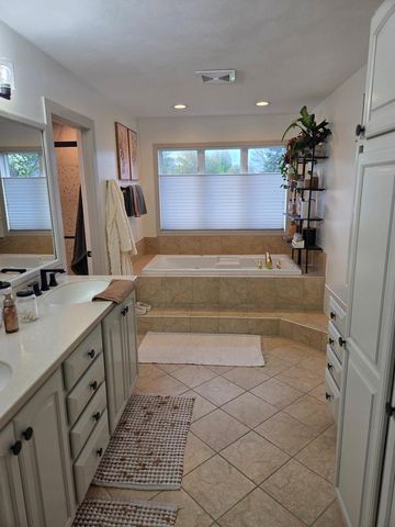 200 Fairbrook Drive, Waunakee, WI 53597