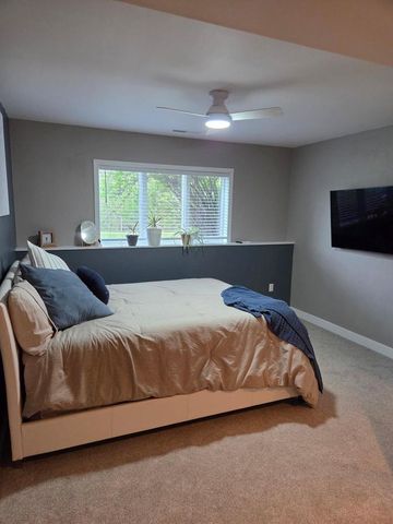 200 Fairbrook Drive, Waunakee, WI 53597