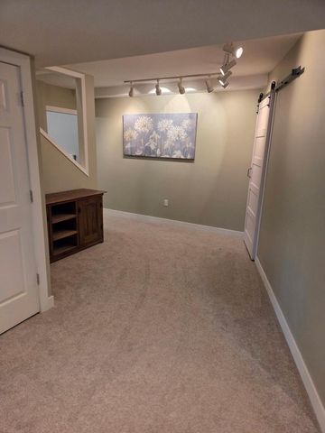 200 Fairbrook Drive, Waunakee, WI 53597