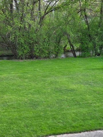 200 Fairbrook Drive, Waunakee, WI 53597