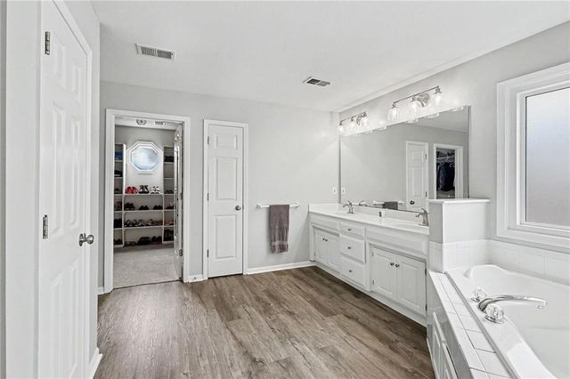 8306 W 128th Street, Overland Park, KS 66213
