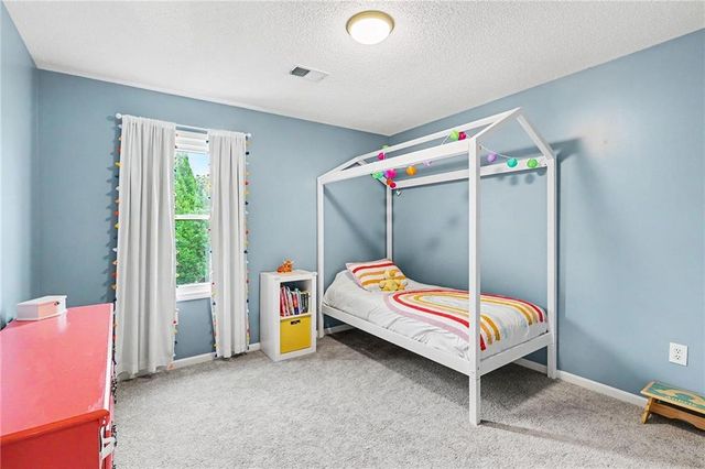 8306 W 128th Street, Overland Park, KS 66213
