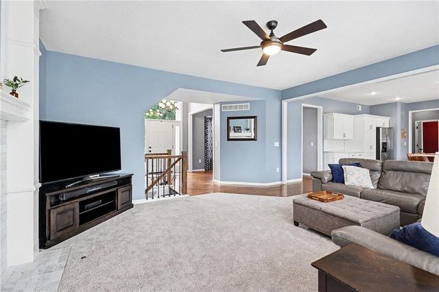8306 W 128th Street, Overland Park, KS 66213