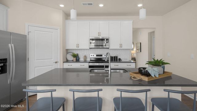 816 Fernwind Circle, Aberdeen, NC 28315