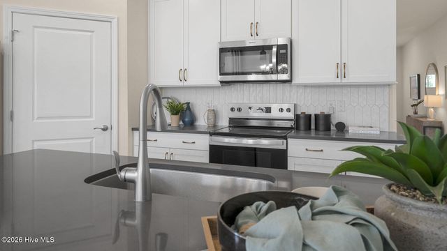 816 Fernwind Circle, Aberdeen, NC 28315