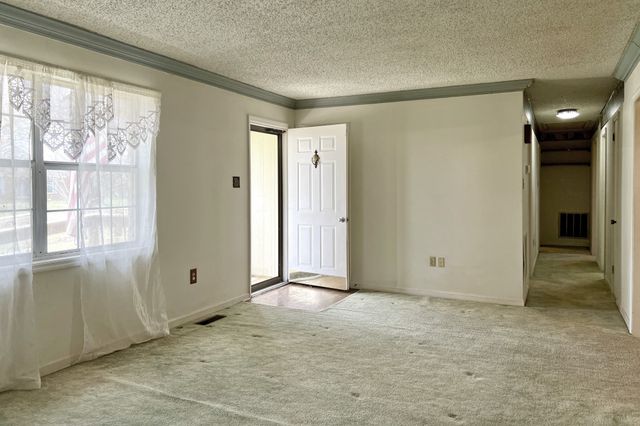 207 Spence Ln, Franklin, KY 42134