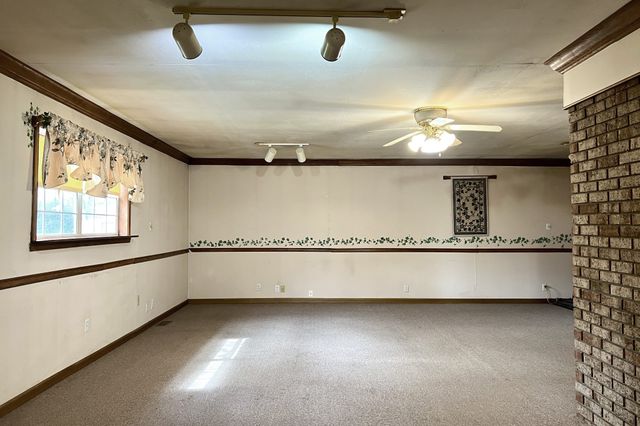 207 Spence Ln, Franklin, KY 42134