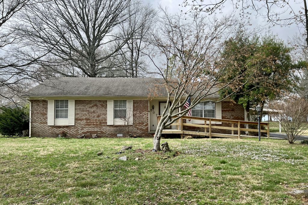 207 Spence Ln, Franklin, KY 42134