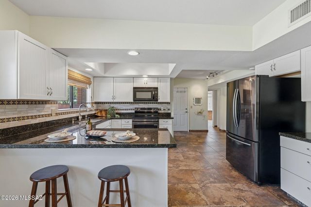 4521 N Meadow Lane, Tucson, AZ 85749