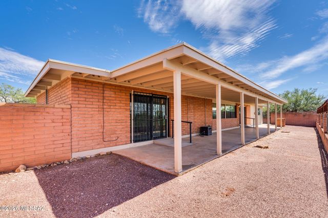 4521 N Meadow Lane, Tucson, AZ 85749