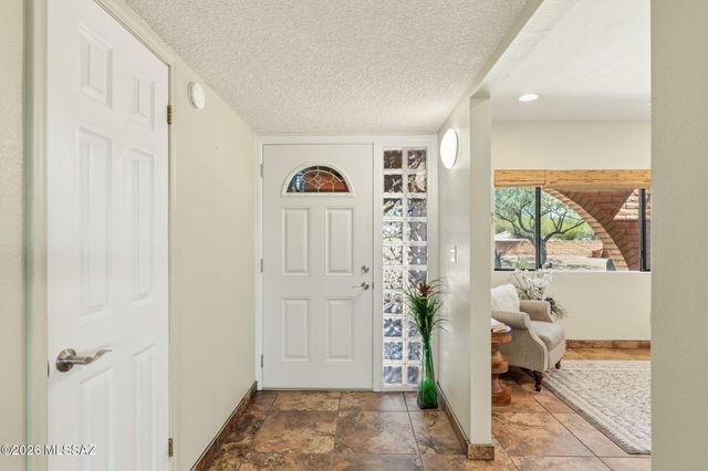 4521 N Meadow Lane, Tucson, AZ 85749
