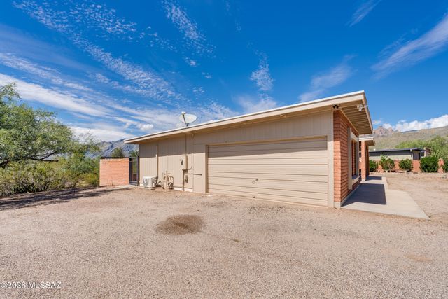 4521 N Meadow Lane, Tucson, AZ 85749