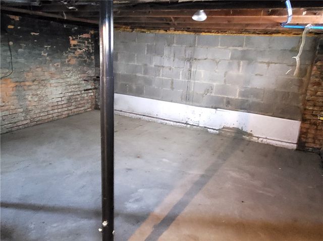 540 Harmony Avenue, Rochester, PA 15074