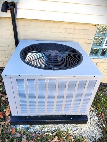 540 Harmony Avenue, Rochester, PA 15074