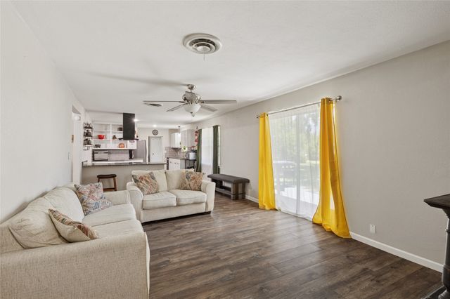 713 Plaza Drive, Fort Worth, TX 76140