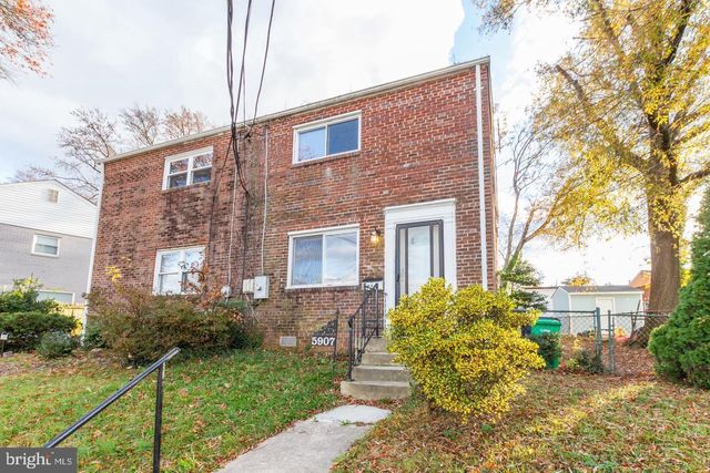 5907 LONGFELLOW ST, Riverdale, MD 20737