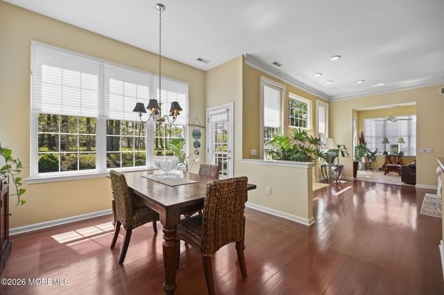 78 Oakmont Lane, Jackson, NJ 08527