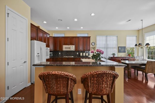 78 Oakmont Lane, Jackson, NJ 08527