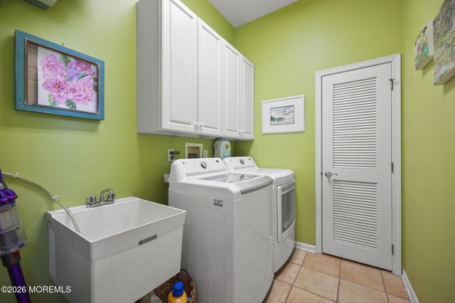 78 Oakmont Lane, Jackson, NJ 08527