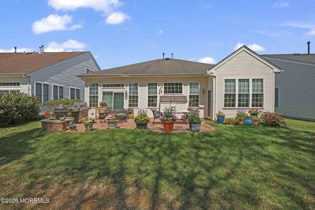 78 Oakmont Lane, Jackson, NJ 08527