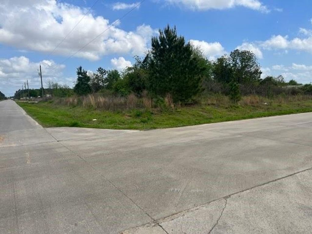 3548 Road 3548, Cleveland, TX 77327