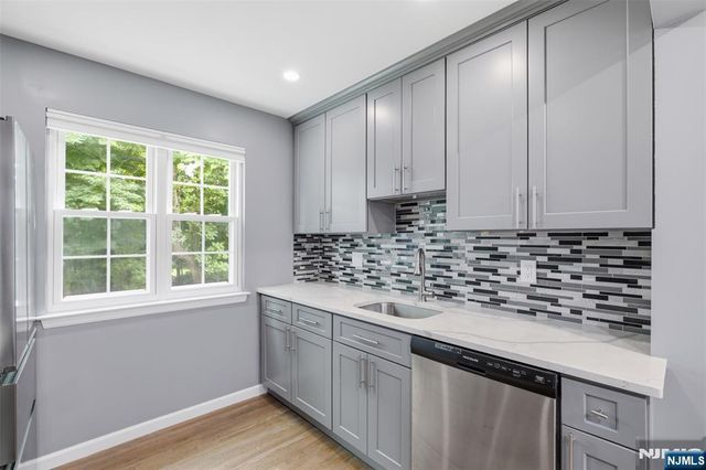 41 N Franklin Turnpike L, Ramsey, NJ 07446