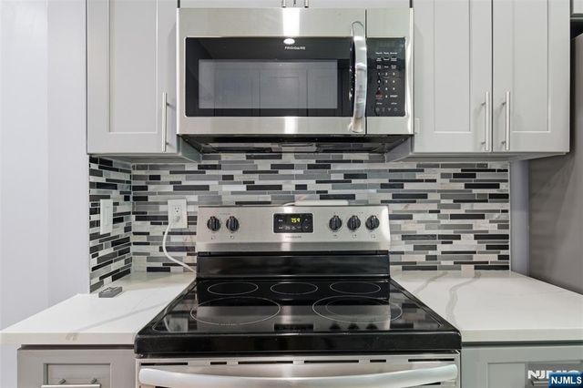 41 N Franklin Turnpike L, Ramsey, NJ 07446