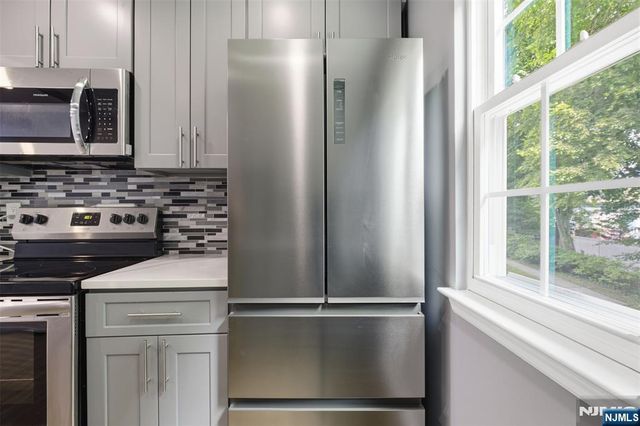41 N Franklin Turnpike L, Ramsey, NJ 07446