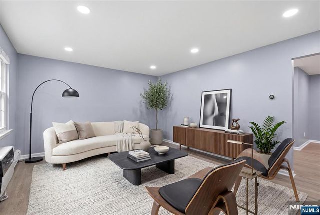 41 N Franklin Turnpike L, Ramsey, NJ 07446