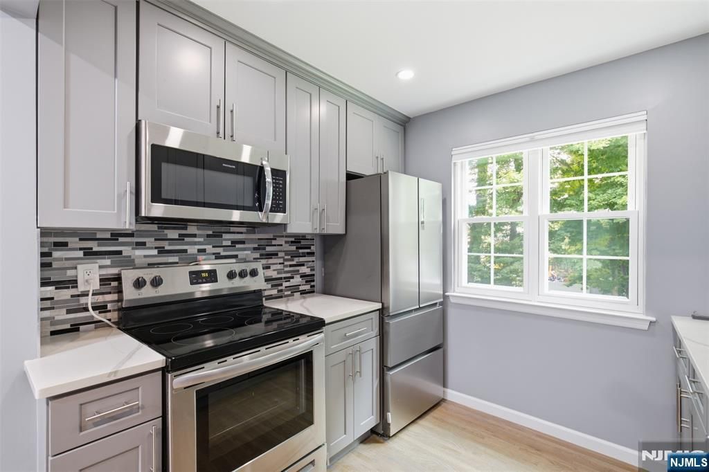 41 N Franklin Turnpike L, Ramsey, NJ 07446