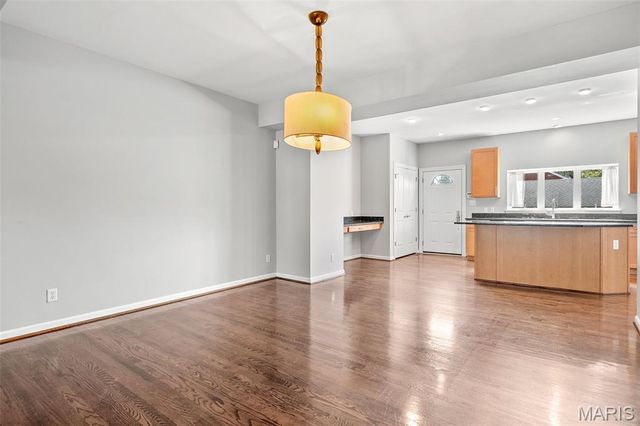 4104 Olive Street, St Louis, MO 63108