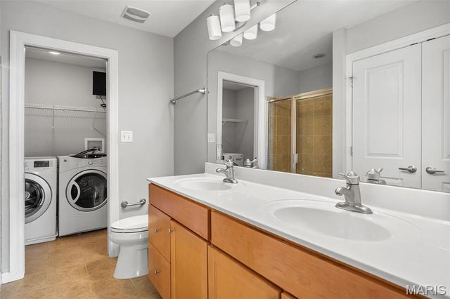 4104 Olive Street, St Louis, MO 63108