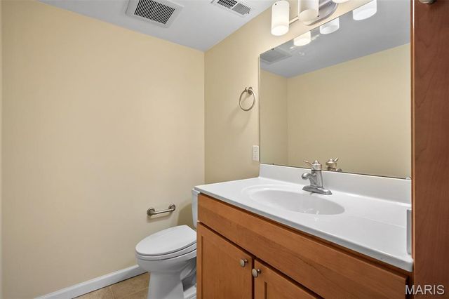 4104 Olive Street, St Louis, MO 63108