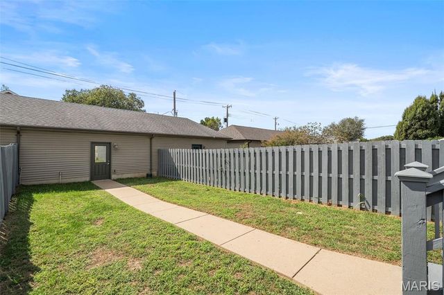 4104 Olive Street, St Louis, MO 63108