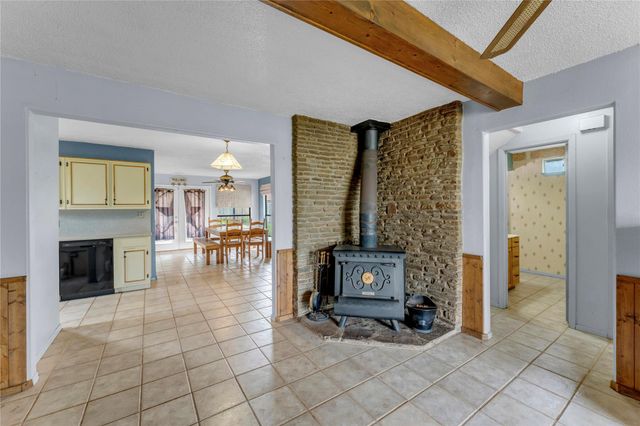 210 N River Oaks DR, Burnet, TX 78611