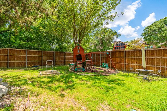 900 Forest Hill Court, Cedar Hill, TX 75104