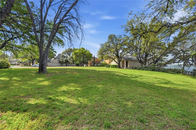 9144 Timber Oaks Drive, Fort Worth, TX 76179