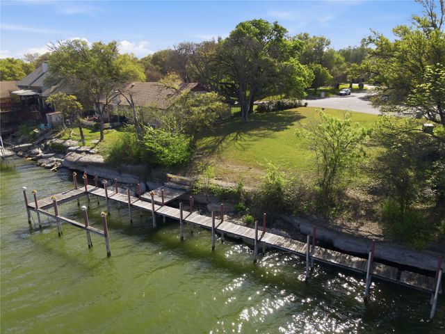 9144 Timber Oaks Drive, Fort Worth, TX 76179