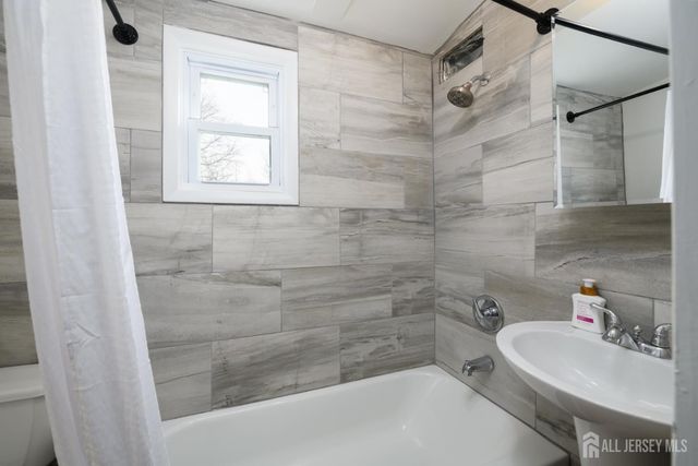 1550 Englishtown Road, Old Bridge, NJ 08857